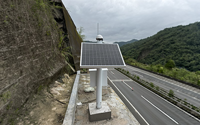 SM300_gallery1